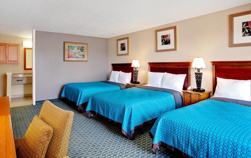 Days Inn By Wyndham Lafayette Near Lafayette Airport Extérieur photo